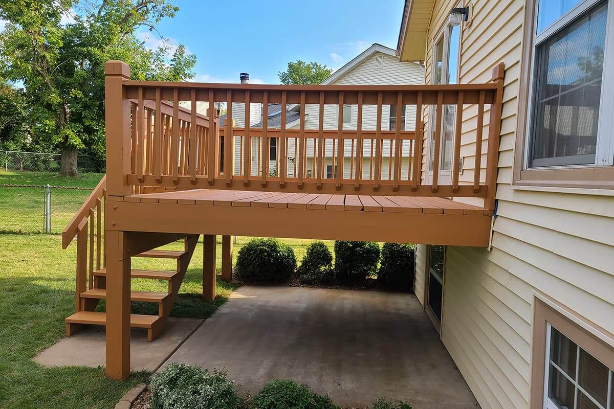deck staining services